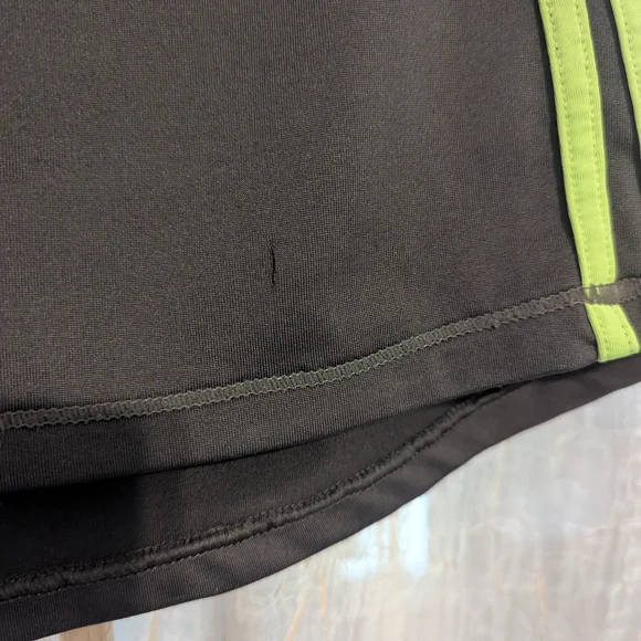 18. Old Navy Women's Tank Tops - Black, Blue, Gray - Picture 4 of 13